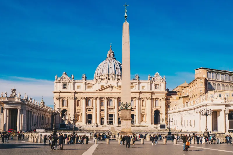 サンピエトロ広場とサンピエトロ大聖堂